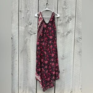 Eva & Rose sleeveless lined scoop neck floral maxi dress layered at bottom M/L